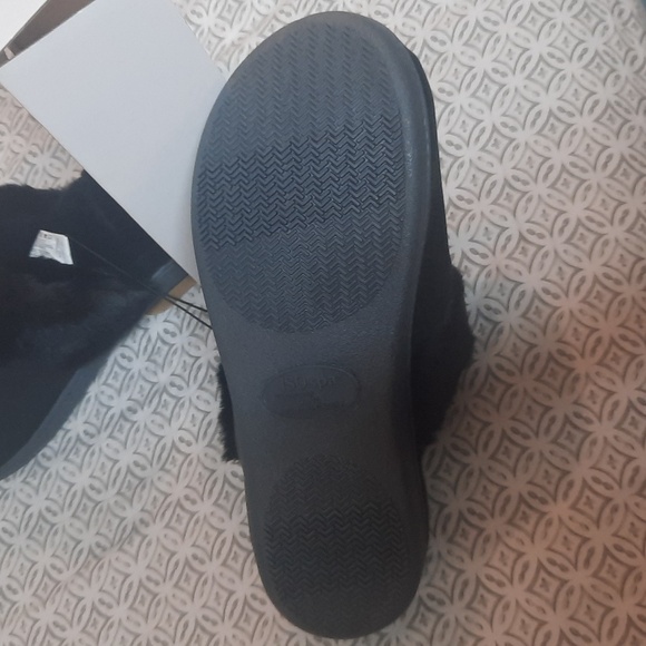 Isotoner ISO Spa black ladies slippers - Picture 5 of 5